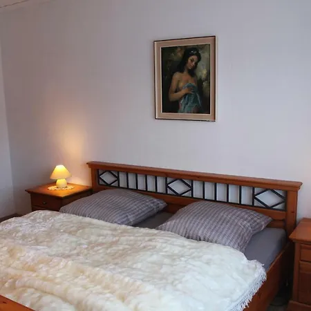 Ferienwohnung-loga Леер